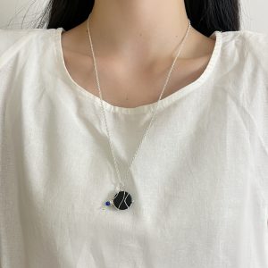 Vintage Black Agate Long Necklace for Women - Lightweight Luxury High-End Wine Bottle Design Sweater Chain, 2024 Trendy Fashion Accessory