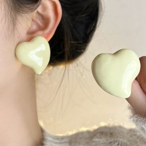 Vintage Cream Heart Stud Earrings and Ring Set - 2024 Light Luxury High-End Jewelry, Chic French Style Accessories