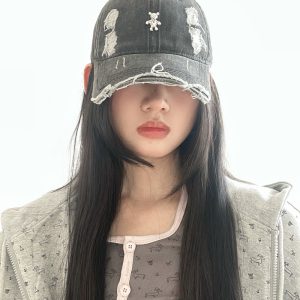 Vintage Distressed Washed Denim Baseball Cap for Women - Cute Little Bear Design, Flattering Fit for Spring and Summer Style