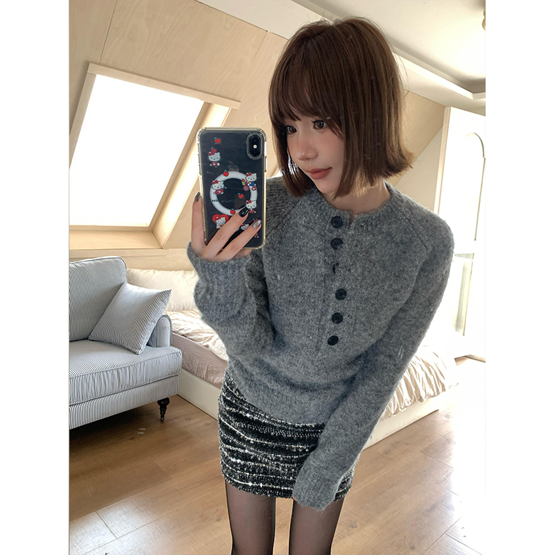 Vintage Eccentric Half-Open Collar Long Sleeve Knitted Sweater for Women - Slim Fit, Flattering, Versatile Autumn Winter Style