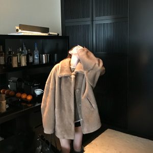Vintage Faux Mink Fur Women's Winter Coat with Retro Lapel | Warm Plush Outerwear for Y2K and Korean Style Fashion