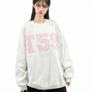 Vintage Floral Patch Round Neck Sweatshirt - Casual Loose Fit Autumn Top for Y2K and 90s Inspired Style