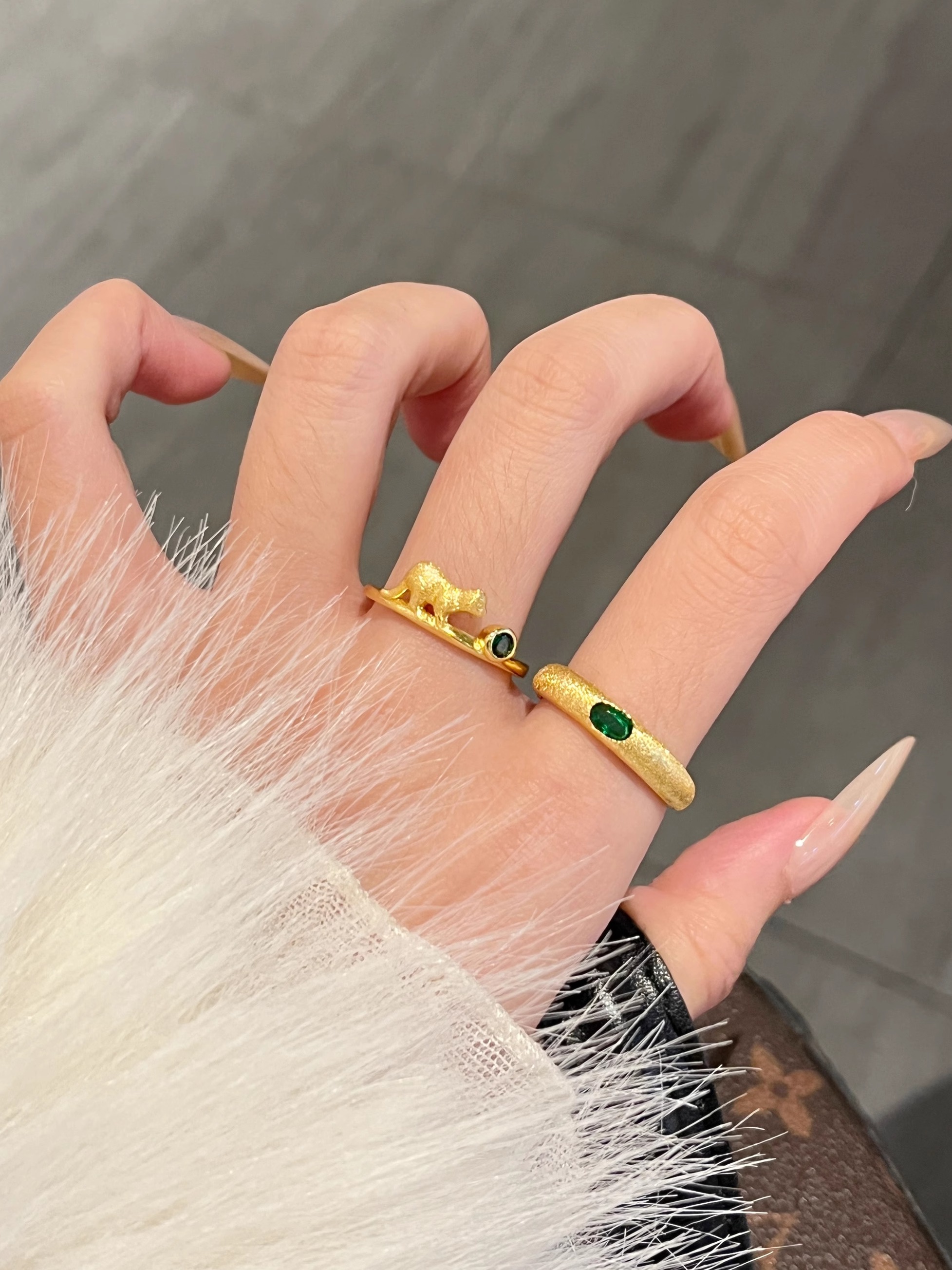 Vintage French Lace Cat Emerald Ring for Women - Adjustable Retro Style Light Luxury Jewelry