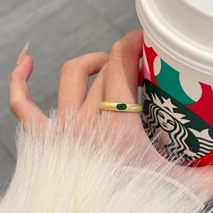 Vintage French Lace Cat Emerald Ring for Women - Adjustable Retro Style Light Luxury Jewelry