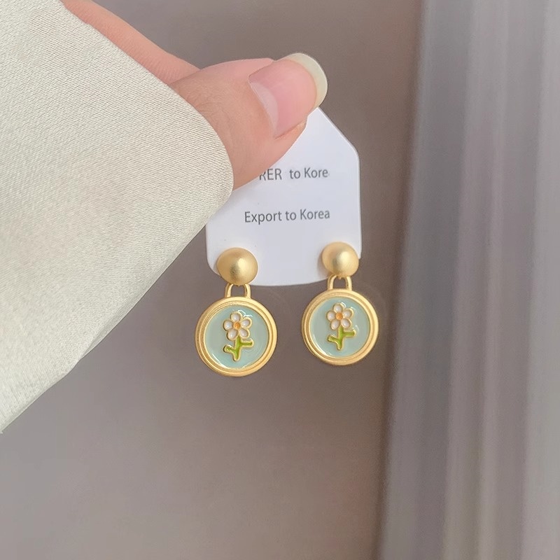 Vintage-Inspired Drop Stud Earrings for Women - Niche Designer Fashion Accessories