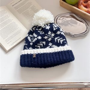 Vintage Jacquard Knitted Wool Hat for Women - Thickened Fleece, Warm Pom-Pom, Face-Framing, Cold Weather Ear Protection