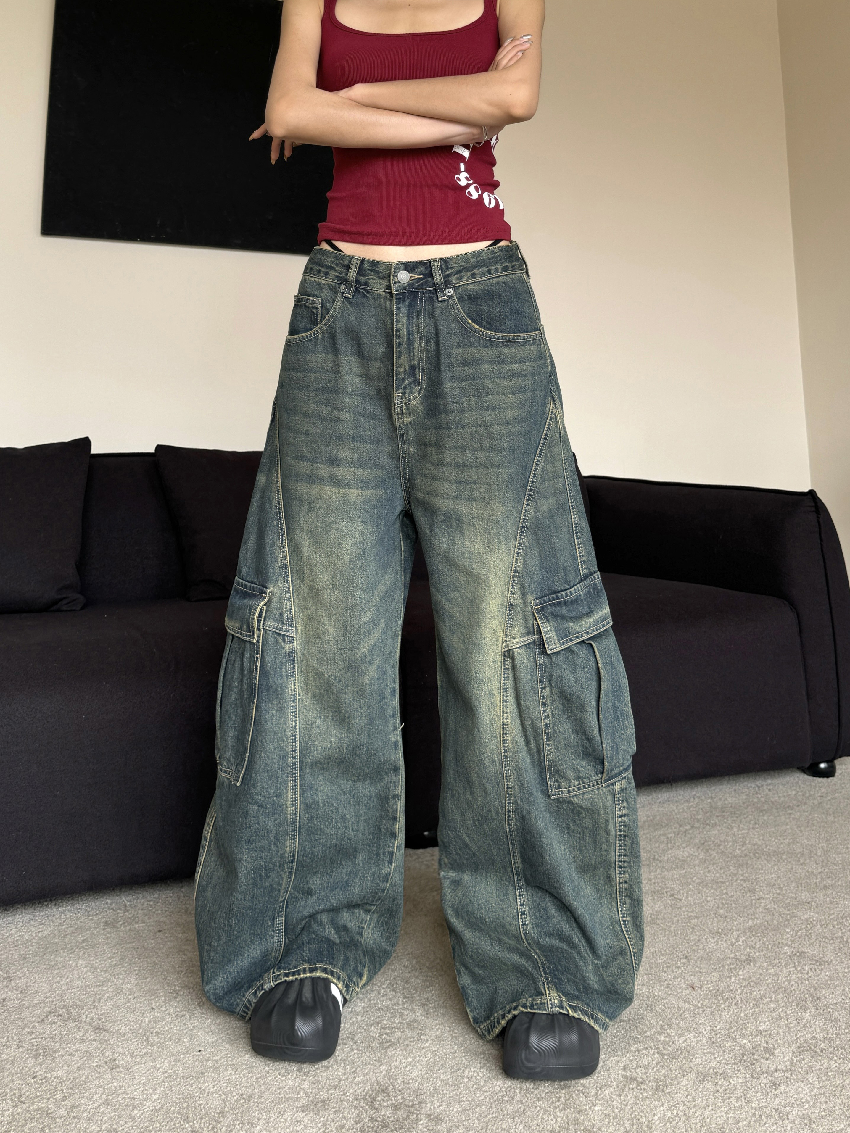 Vintage Loose Wash Blue Wide Pocket Distressed Workwear Jeans with Curved Blade Design - 90s Inspired Floor-Length Style