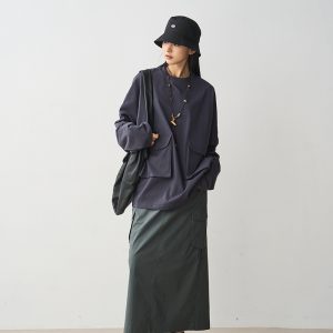 Vintage Niche Style Oversized Long Sleeve T-Shirt for Women with Large Pocket in Dark Blue Pure Cotton, Round Neck, Casual Fashion Top