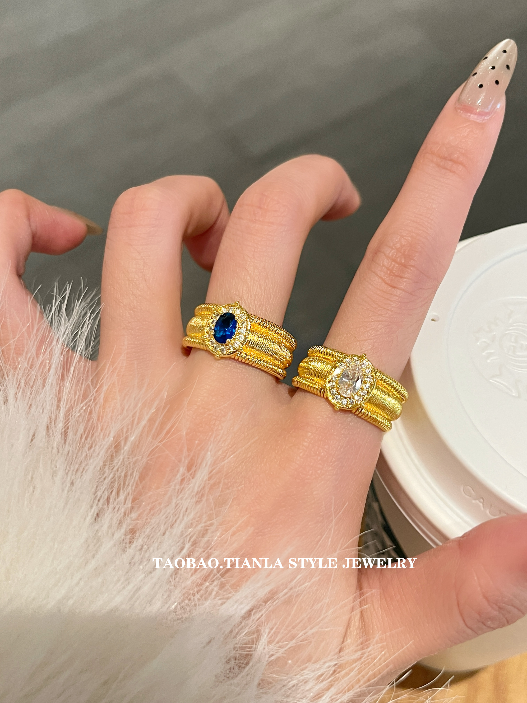 Vintage Pigeon Egg Open-Ended Ring for Women, Sparkling Wide Design, 2025 Trendy Niche Jewelry, Unique Fashion Accessory