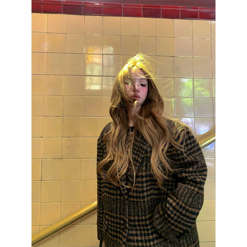 Vintage Plaid Wool Padded Suit Jacket for Women - Oversized Old Money Style Woolen Top