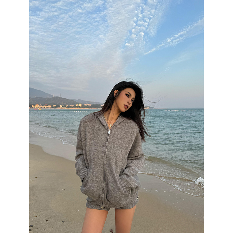 Vintage Spicy Girl Hooded Long Sleeve Knitted Jacket and High-Waisted Slim Fit Shorts Set for Women - Spring Autumn Fashion