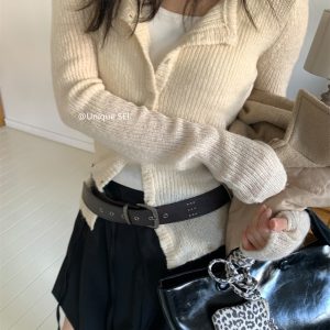 Vintage Street Style Slim-Fit Ribbed Button-Up Knitted Cardigan for Women - Unique Personality Fashion Sweater