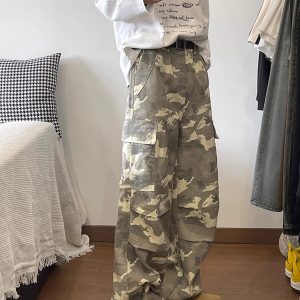 Vintage Street-Washed Distressed Multi-Pocket Camouflage Cargo Pants - Men's Casual Fit Jeans for 90s Y2K Style