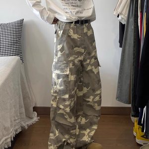 Vintage Street-Washed Distressed Multi-Pocket Camouflage Cargo Pants - Men's Casual Fit Jeans for 90s Y2K Style