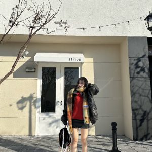 Vintage V-Neck Two-Color Cable Knit Sweater for Autumn & Winter - Cozy Retro Style, Perfect for Fall Fashion