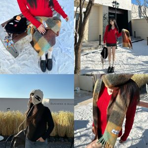 Vintage V-Neck Two-Color Cable Knit Sweater for Autumn & Winter - Cozy Retro Style, Perfect for Fall Fashion