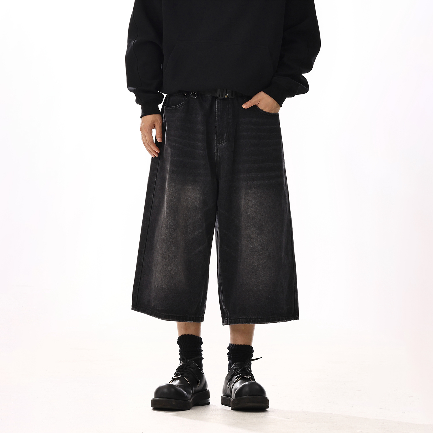 Vintage Washed High-End Loose Slim Straight Seven-Point Denim Shorts for Men and Women - Casual Summer Couple Style