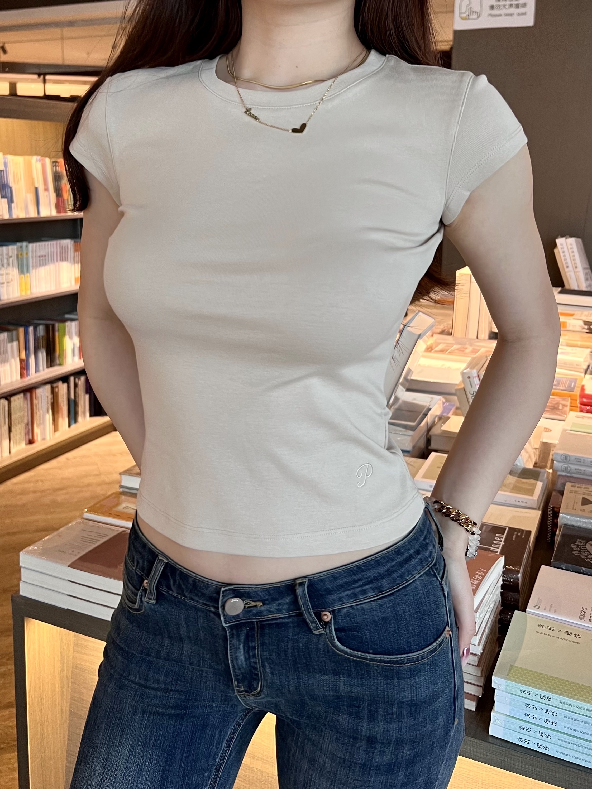 Waist-Cinching Straight Shoulder T-Shirt - Smooth, Breathable Fabric in 4 Colors - Trendy Casual Style for Everyday Wear