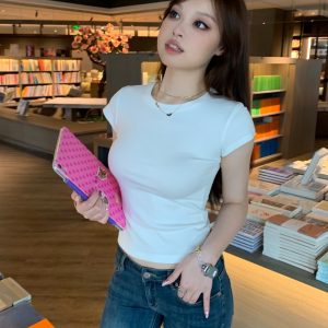 Waist-Cinching Straight Shoulder T-Shirt - Smooth, Breathable Fabric in 4 Colors - Trendy Casual Style for Everyday Wear