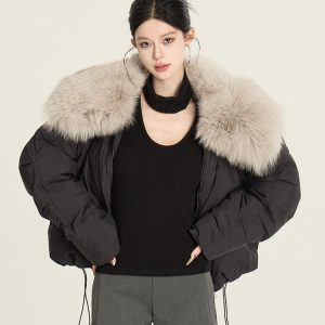Warm Base Layer U-Neck Top - Elegant Slimming Design for Winter - Versatile Cardigan Style Neck Cover