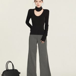Warm Base Layer U-Neck Top - Elegant Slimming Design for Winter - Versatile Cardigan Style Neck Cover