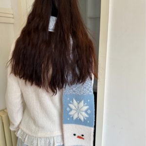 Warm Knitted Neck Warmer Scarf for Autumn and Winter - Cute Snowman Design, Iceland Yeti Style, Perfect for Cozy Fashion