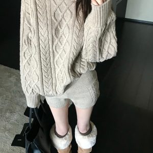 Warm Winter Fireplace Wool Cable Knit Round Neck Sweater Women's Pullover Outfit Set with Shorts - Cozy 90s Style Winter Fashion
