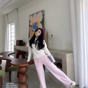 Warm Winter Fleece Sweatpants - 460g Thick, Comfortable Fit for Cozy Days, Essential Basic for Cold Weather Fashion