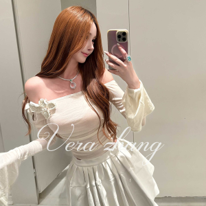White Camellia Long Sleeve Slim Fit T-Shirt for Women, 2025 Style, Perfect for Short Skirts and Puff Skirts, Trendy Casual Wear