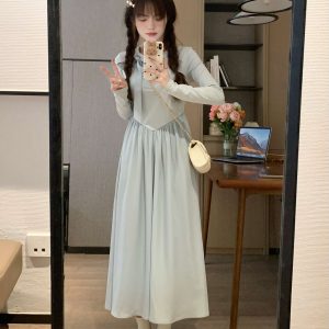 White Lace Long Sleeve Dress, French Waist-Cinching Design, Sweet Tea Break Style, Romantic First Love, Chinese Style, Perfect for Dates