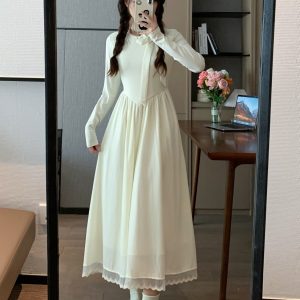 White Lace Long Sleeve Dress, French Waist-Cinching Design, Sweet Tea Break Style, Romantic First Love, Chinese Style, Perfect for Dates