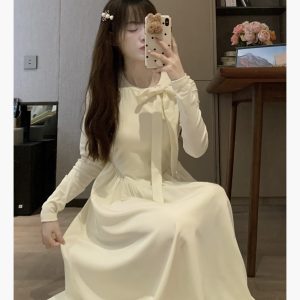 White Lace Long Sleeve Dress, French Waist-Cinching Design, Sweet Tea Break Style, Romantic First Love, Chinese Style, Perfect for Dates