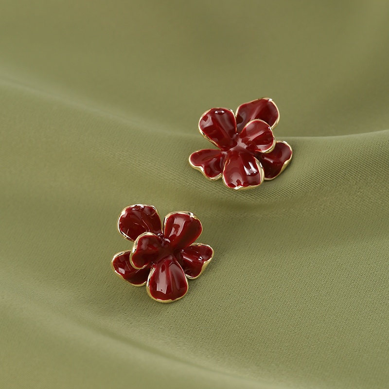 Wine Red Floral Stud Earrings for Women - 2024 French Niche Design, Stylish Autumn/Winter Accessories