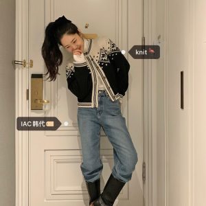 Winter Christmas Snowflake Color Hook Flower Knitted Cardigan - Korean Style Cozy Layering Piece