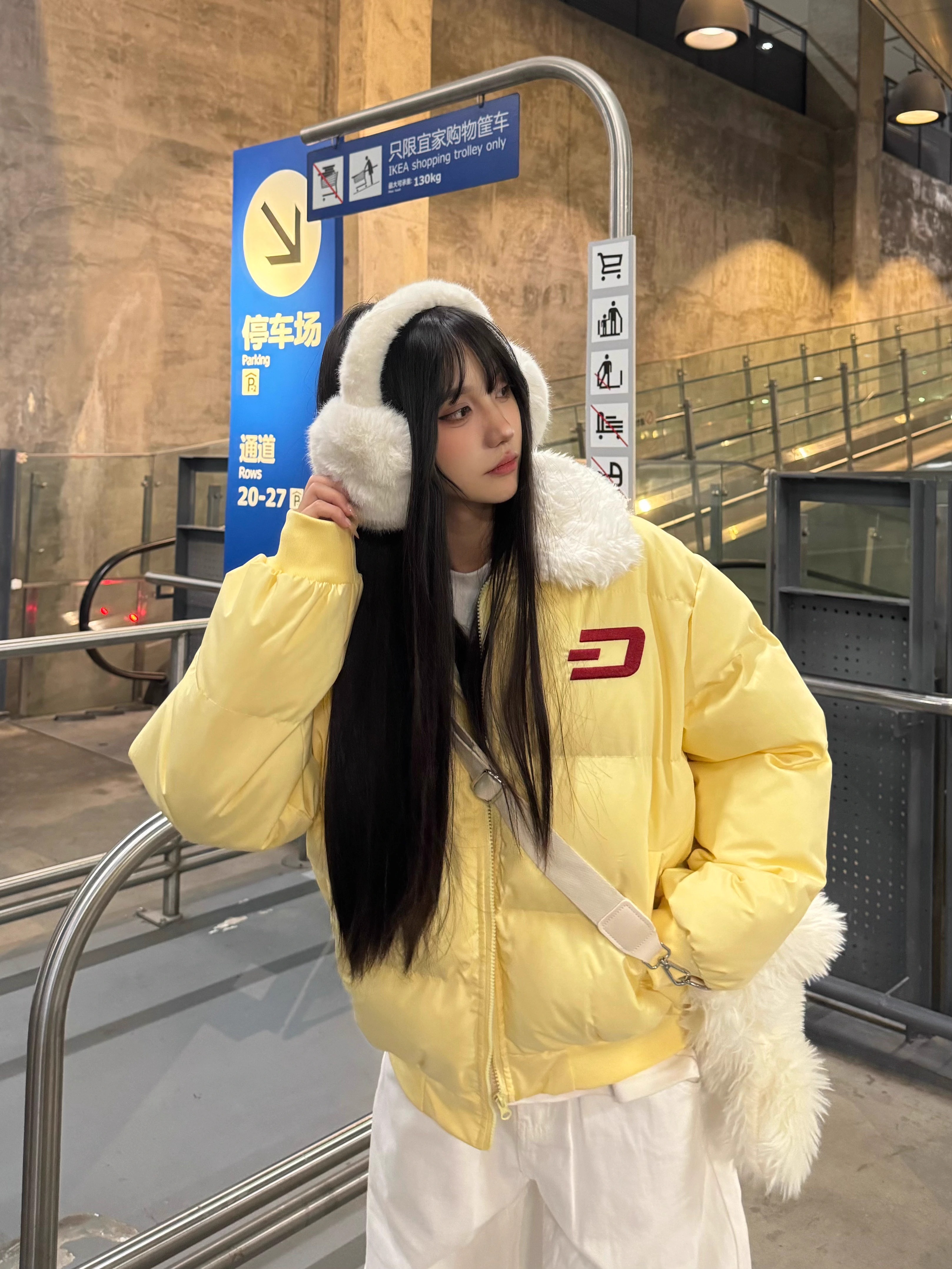 Winter Short Cotton Jacket for Women - Soft Loose Bread Coat with Furry Collar, Thickened Fabric, Sweet Cool Style