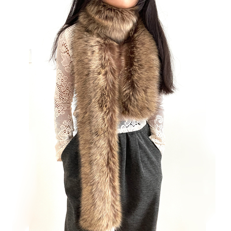 Winter Versatile Imitation Fox Fur Scarf - Long Cold-Resistant Neck Wrap for Women, Perfect for Snow Viewing and Stylish Layers