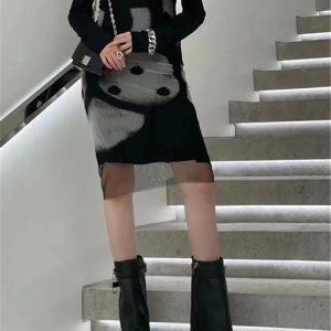 Women's 2023 Shark Boots with Metal Lock Buckle - Short Thick Sole Platform Ankle Boots, Y2K Inspired Fashion