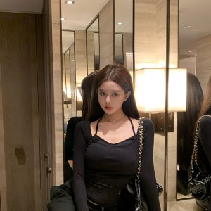 Women's American Style Fake Two-Piece Long Sleeve T-Shirt - Slim Fit Basic Top for Early Autumn Fashion