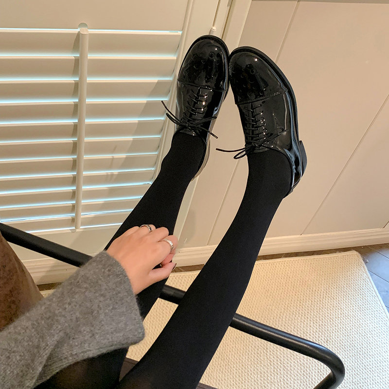 Women's Black Lambskin Lace-Up Flat Derby Brogue Loafers - Spring/Summer Fashion Essentials