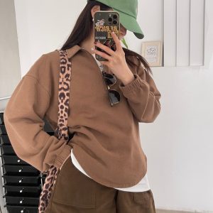 Women's Classic Round Neck Pullover Top - Versatile Coffee Color, Long Sleeve, Age-Reducing Lazy Style for Early Autumn
