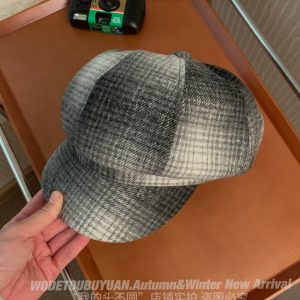 Women's Duckbill Beret Hat - Octagonal Newsboy Cap for Winter 2023 - Face-Slimming Painter Style