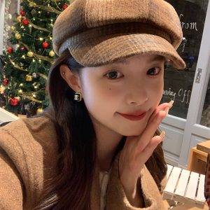 Women's Duckbill Beret Hat - Octagonal Newsboy Cap for Winter 2023 - Face-Slimming Painter Style