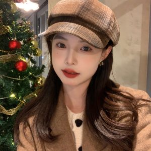 Women's Duckbill Beret Hat - Octagonal Newsboy Cap for Winter 2023 - Face-Slimming Painter Style