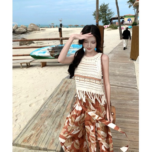 Women's Ethnic Style Thai Travel Outfit Set - Retro Tassel Top & Printed Wide-Leg Pants for Beach Vacation
