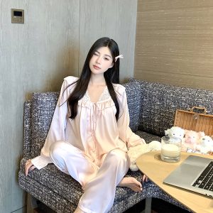 Women's Ice Silk Long Sleeve Pajama Set with Sweet Lace Detail - Stylish Homewear for Spring and Autumn Comfort