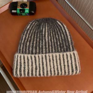 Women's Knit Hat - 'My Head is Not Round', Winter 2023 Style, Versatile Warmth, Korean Fashion, Flattering Face Shape