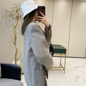 Women's Retro Plaid Suit Jacket - European Style, Lapel Design, Autumn Fashion, Classic British Temperament