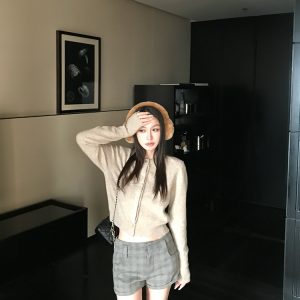 Women's Slim Fit Casual American Plaid Woolen Shorts - Trendy 90s Style Long Leg Hot Pants