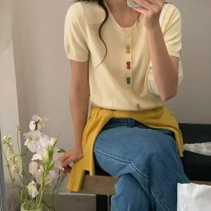 Women's Slim Fit Round Neck Short Sleeve Knitted Cardigan - Stylish Summer T-Shirt Top for a Youthful Look