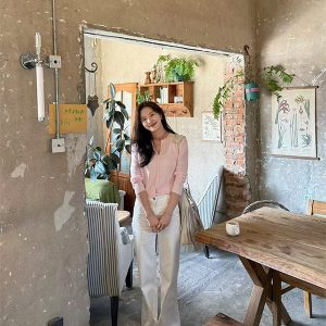 Women's Summer Elegant Cardigan - High-End Sun Protection with Twisted Flower Placket and Round Neck Design